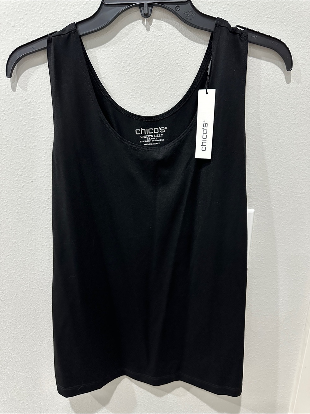 Chico's Black Scoop Neck Sleeveless Tank